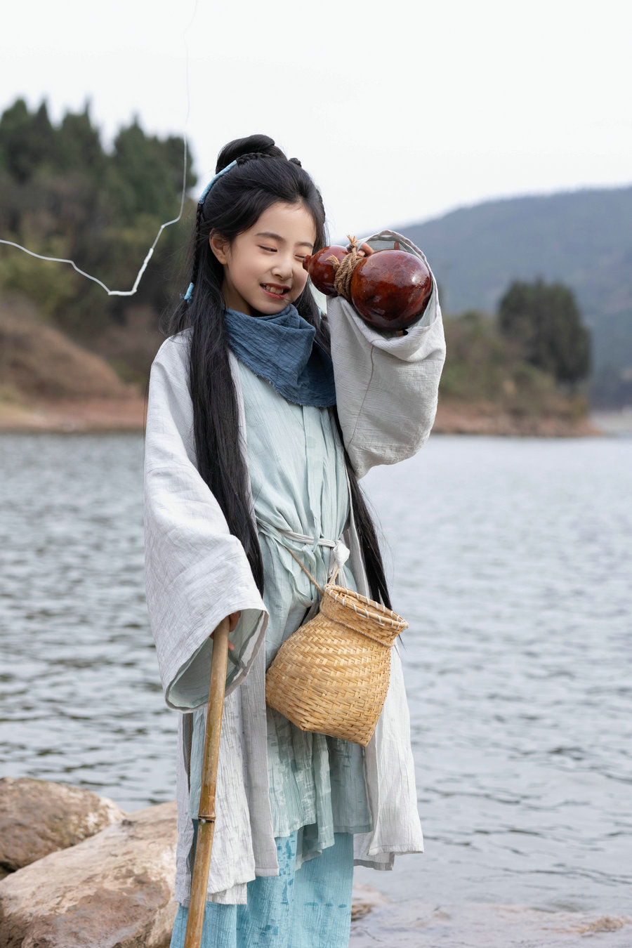[YITUYU]艺图语 2025.04.03 渔歌共影 杰桑 [18P-107MB]