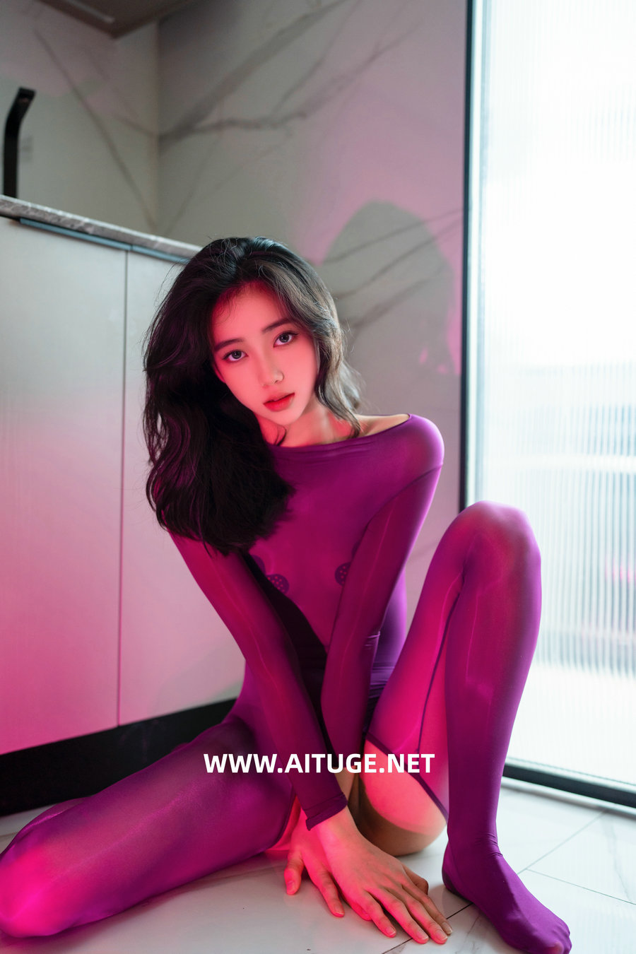 时安安 - 紫色丝袜 [90P-1.74GB]