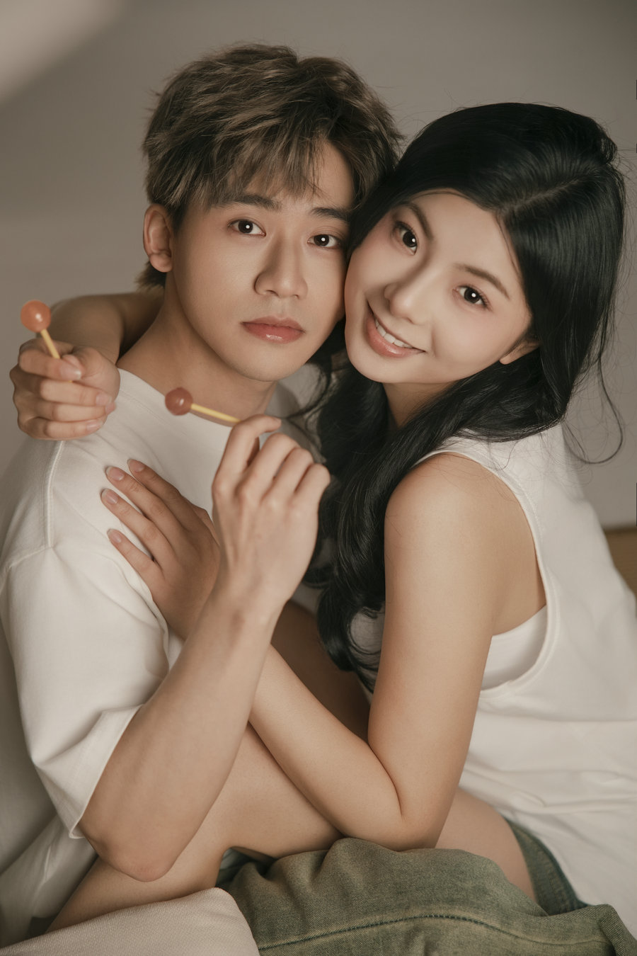 [YITUYU]艺图语 2025.05.07 简约日系胶片 晴天+卡卡 [14P-158MB]