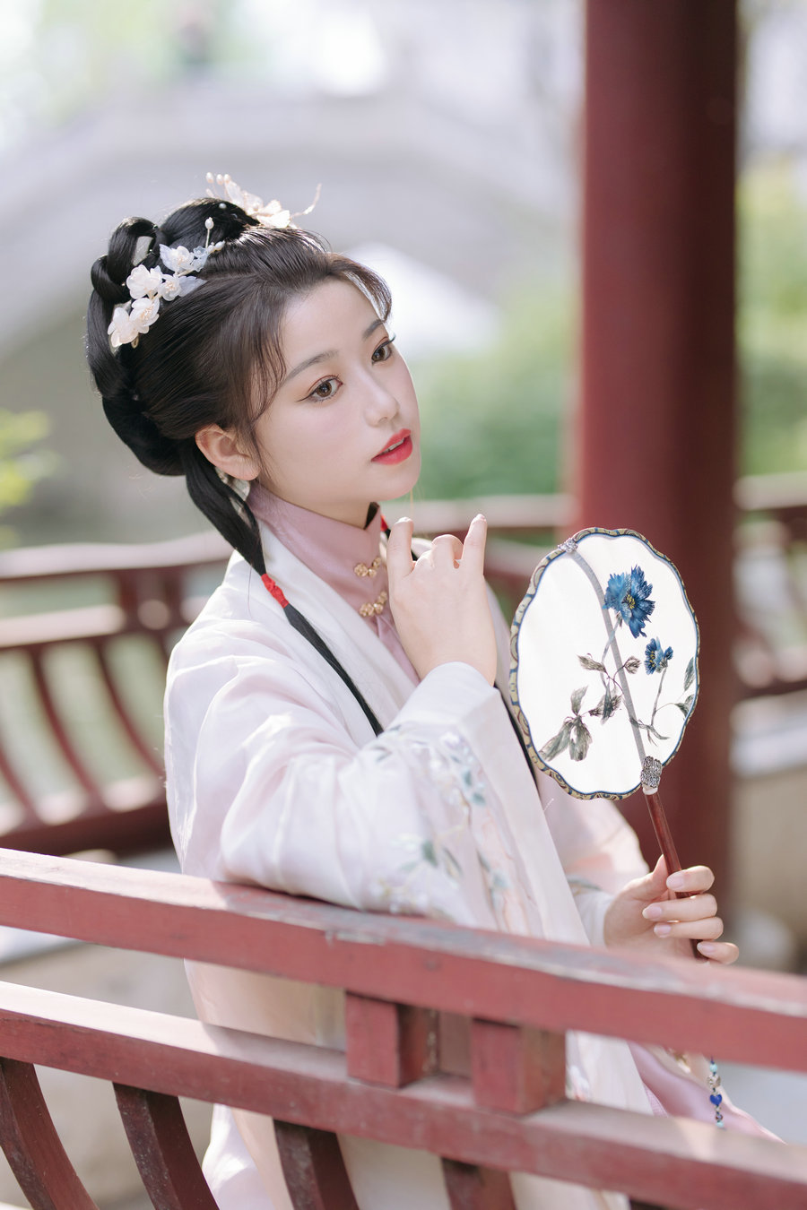 [YITUYU]艺图语 2025.05.07 江南好 鱼鱼 [19P-379MB]