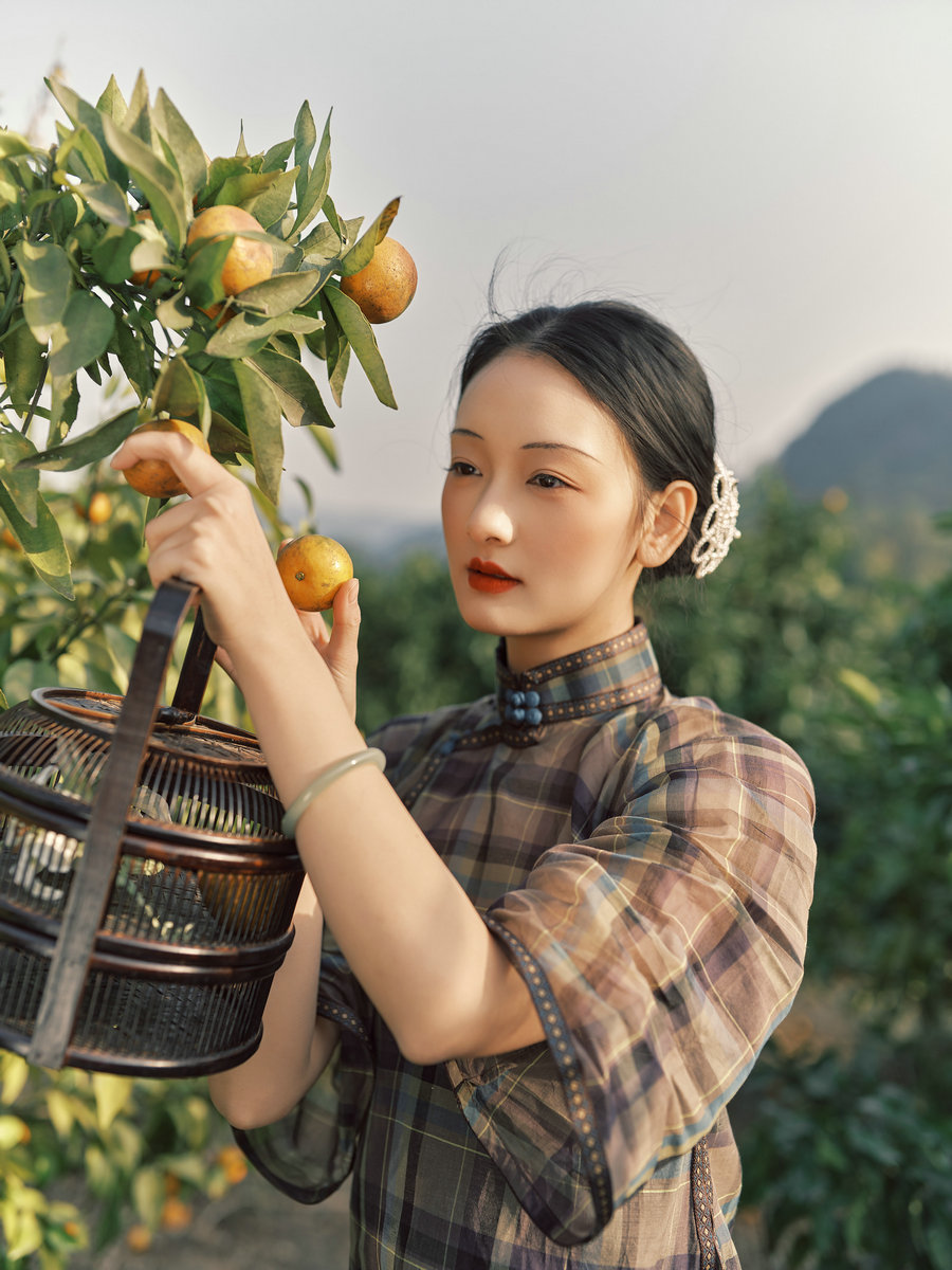 [YITUYU]艺图语 2025.05.13 橘子熟了 妖怪哪里逃 [30P-202MB]