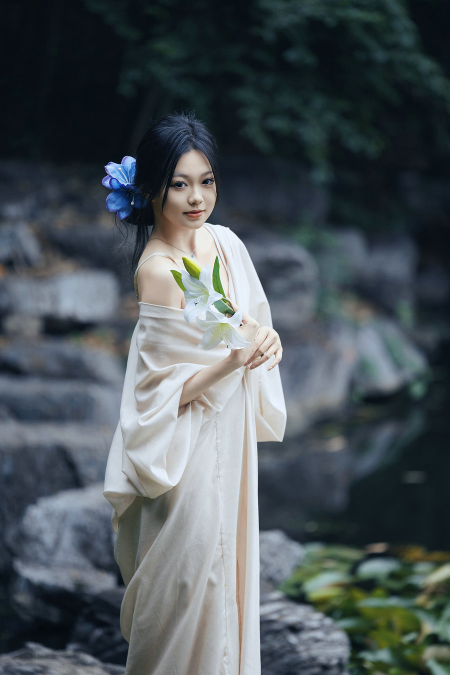 [YITUYU]艺图语 2025.05.24 柳岸花明又一村 晨曦 [36P-503MB]