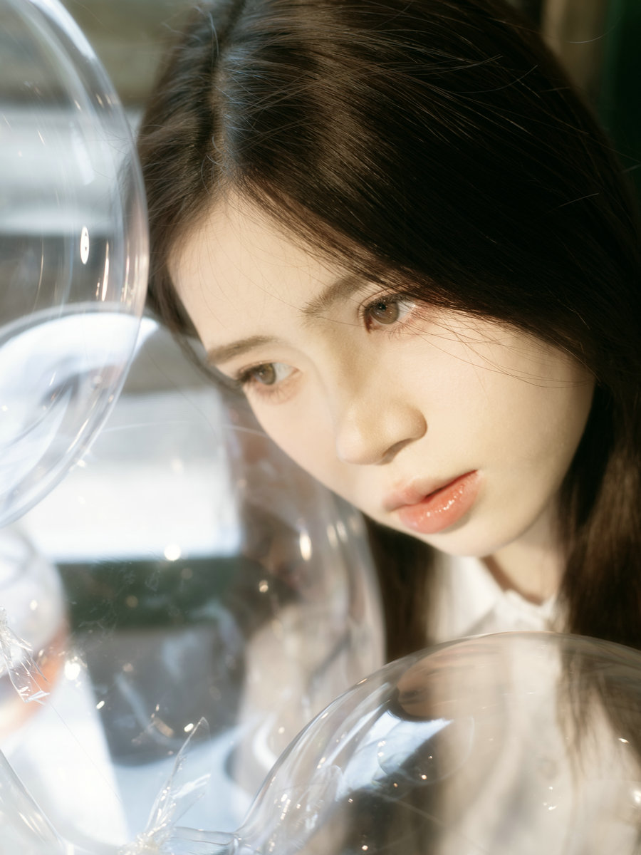 [YITUYU]艺图语 2025.05.30 绿皮火车波波球 一粒金豆子 [27P-287MB]