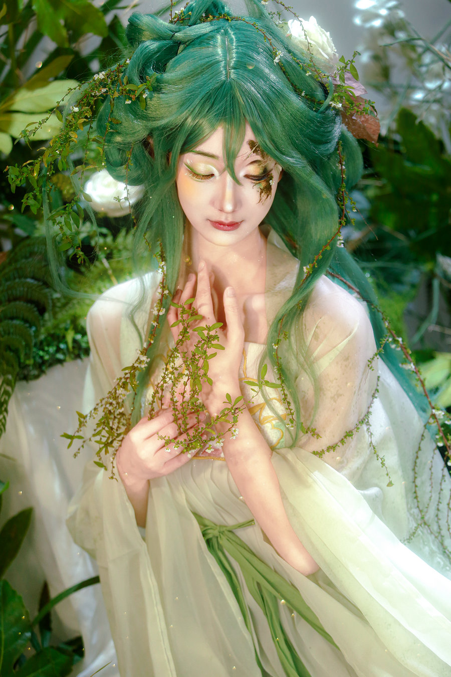 [YITUYU]艺图语 2025.06.04 春神 荔小柴 [13P-185MB]