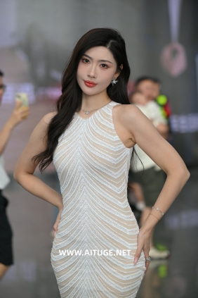 精选街拍视频 No.9421 白色雅致包臀裙 [138P-2.49GB]