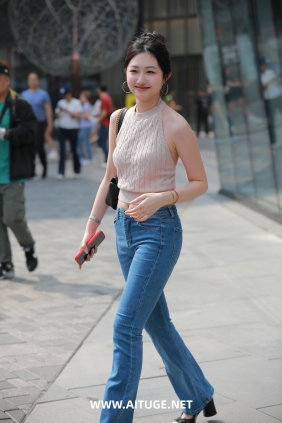 精选街拍视频 No.9413 甜美露背牛仔裤 [158P-1.70GB]