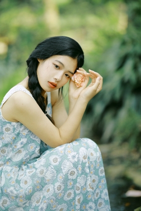 [YITUYU]艺图语 2025.05.08 悠长夏日 龙星儿 [28P-197MB]