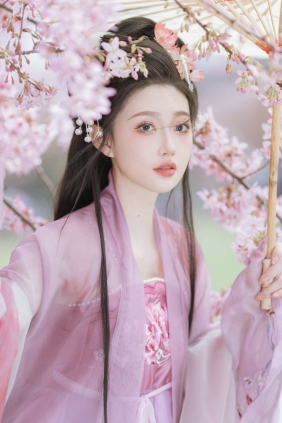 [YITUYU]艺图语 2025.05.26 风起樱如雪 柳柳杨柳柳 [19P-354MB]