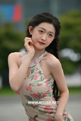 精选街拍视频 No.9522 任绵绵美足旗袍风 [175P-3.33GB]