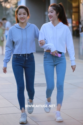 精选街拍视频 No.9444 阳光靓丽牛仔裤 [112P-571MB]