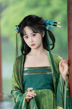 [YITUYU]艺图语 2025.04.30 清冷 湫一只岁岁 [32P-934MB]