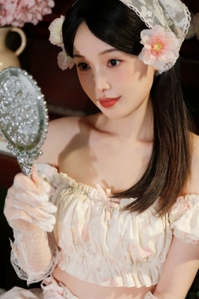 [YITUYU]艺图语 2025.05.30 花 酸奶加心好好次 [17P-575MB]