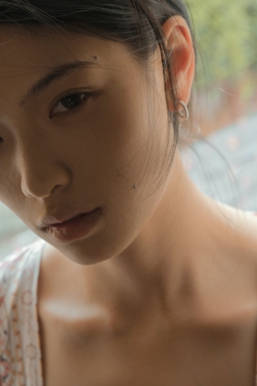 [YITUYU]艺图语 2025.05.18 我在阳光下往返于春天 14 [22P-561MB]