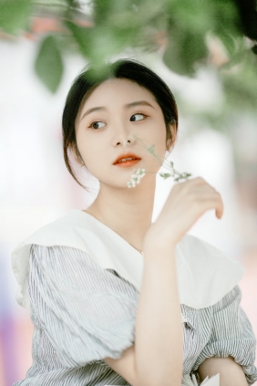 [YITUYU]艺图语 2025.05.25 南港清风 7012 [72P-1.06GB]